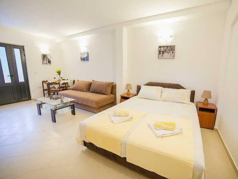 Apartments Harmony Утьеха Экстерьер фото