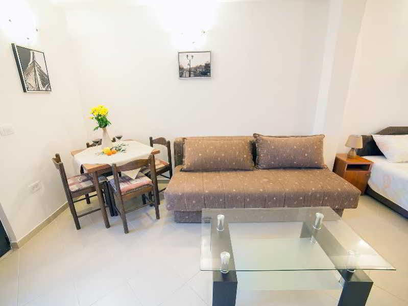 Apartments Harmony Утьеха Экстерьер фото