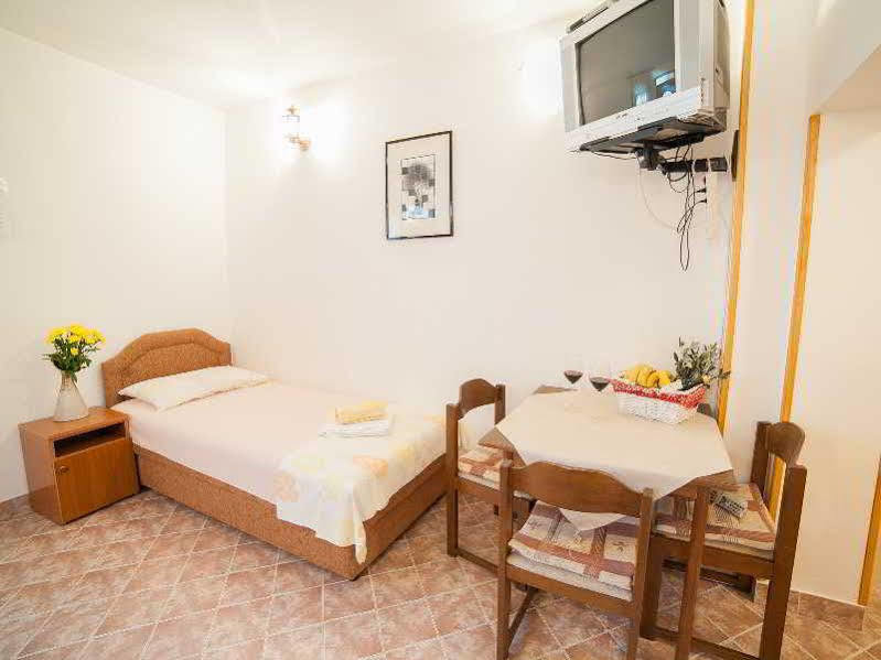 Apartments Harmony Утьеха Экстерьер фото